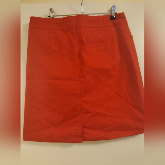 Ladies Skort - Picture 2 of 4